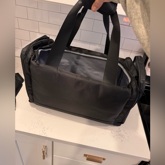 Kicks Kase travel duffle bag black - Picture 7 of 11